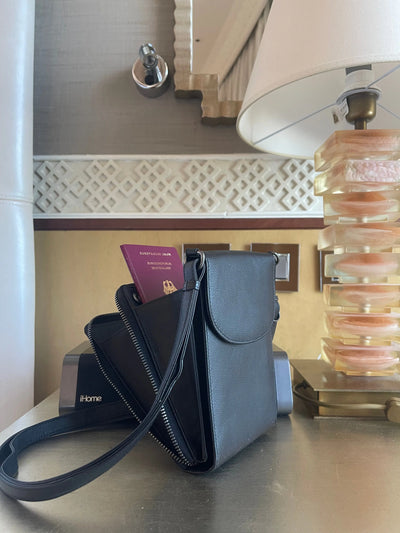 Zürich Mini Crossbody Bag 3 in 1; Smartphone, Kreditkarte und Dokumente aus gewalktem Leder